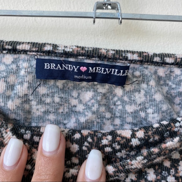 Brandy Melville Floral Bandeau Crop Top - Picture 3 of 5